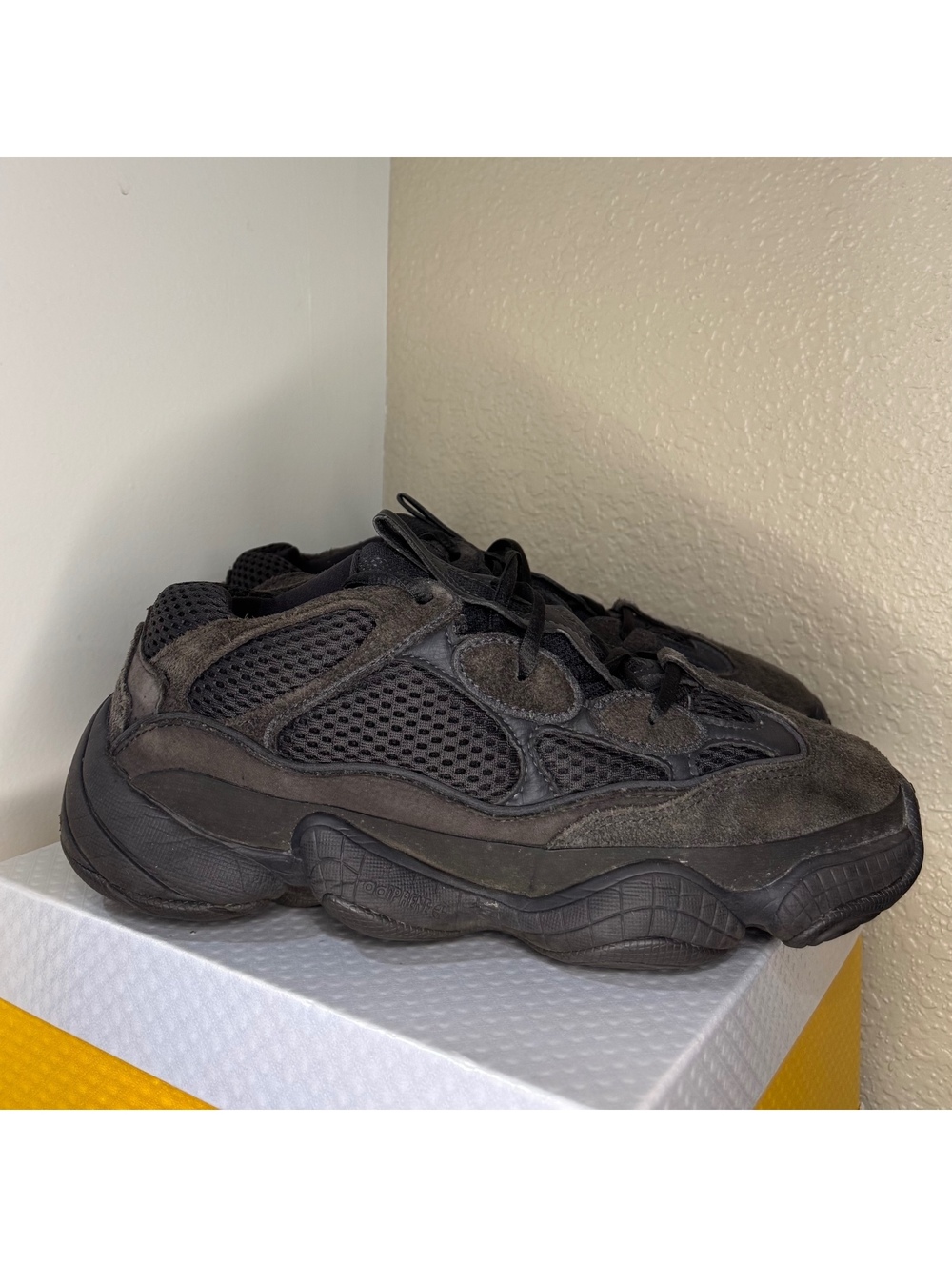 adidas Yeezy 500 Utility Black F36640 Men’s Size 7 Black Sneakers Shoes